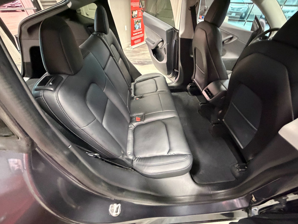 Used 2020 Tesla Model Y Long Range image 43