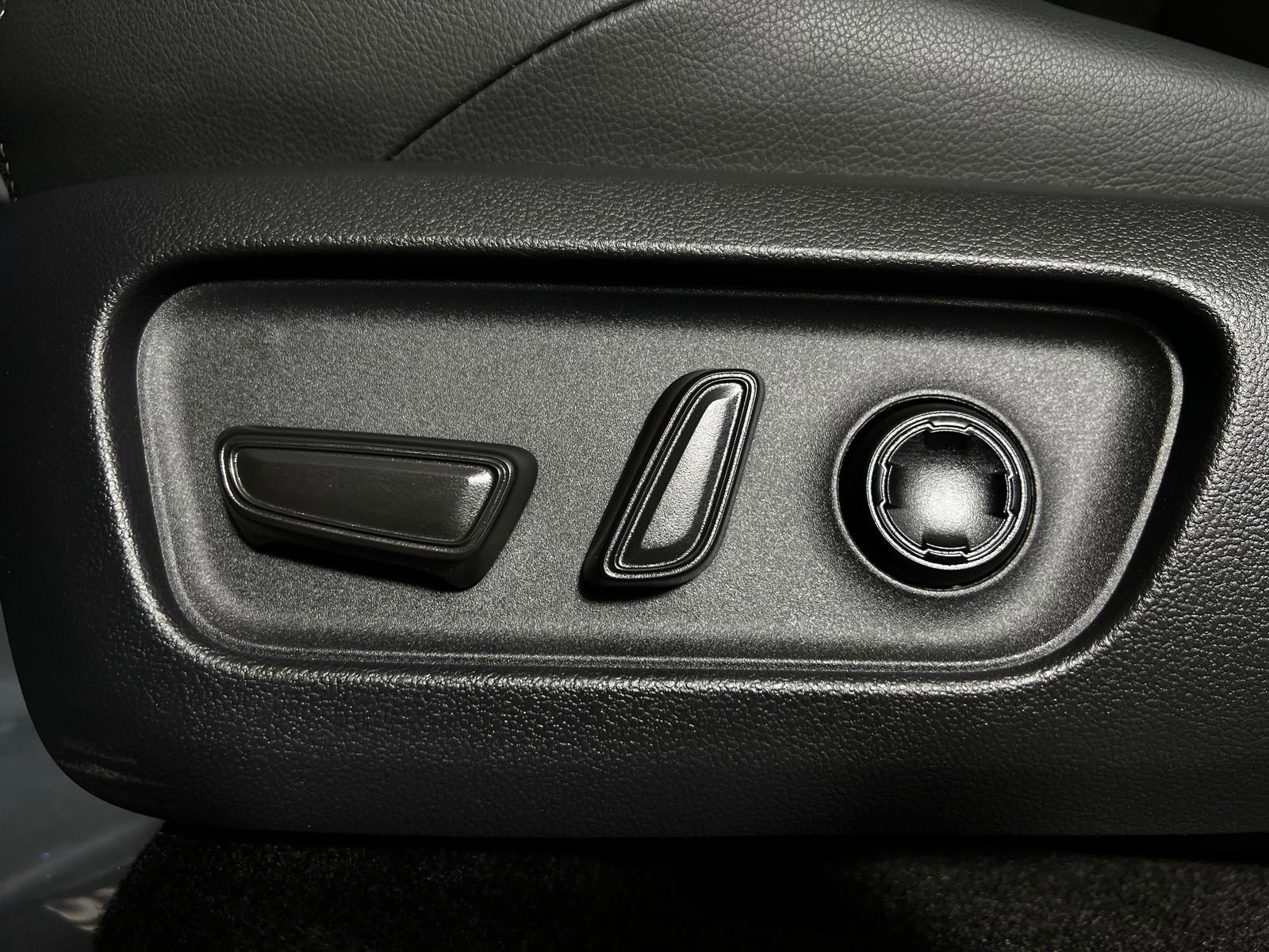 Certified 2026 Toyota 4Runner TRD Off-Road Premium w/ Tow Technology Package image 12