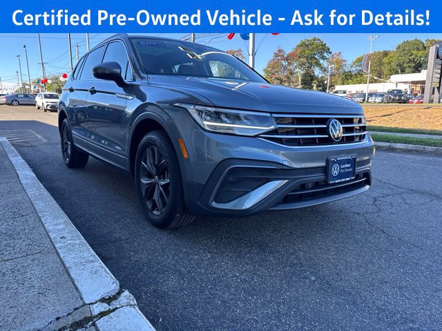 Certified 2023 Volkswagen Tiguan SE w/ Panoramic Sunroof Package AWD/4WD image 6
