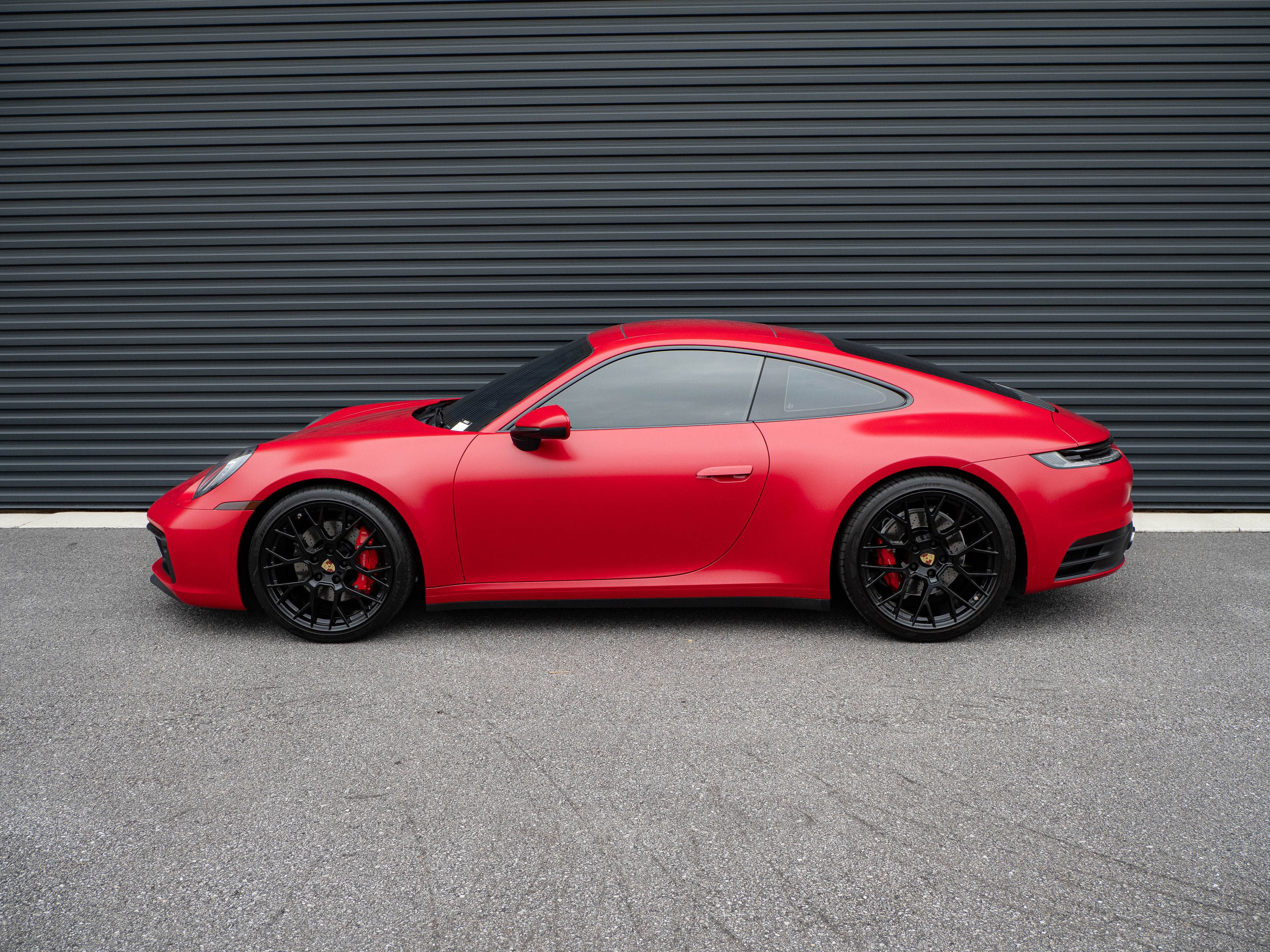 Used 2020 Porsche 911 Carrera 4S w/ Sport Package AWD/4WD image 2