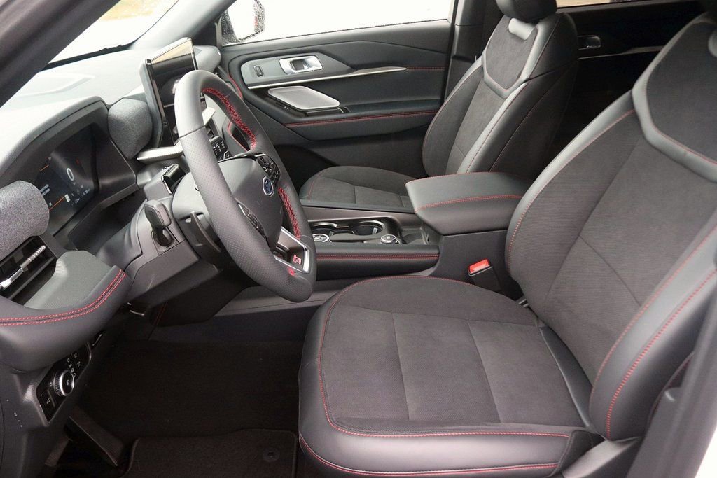 New 2026 Ford Explorer ST w/ Sun And Sound Package image 13