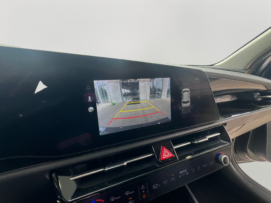 Used 2023 Kia Niro Wave w/ Wave Preserve Package FWD image 16