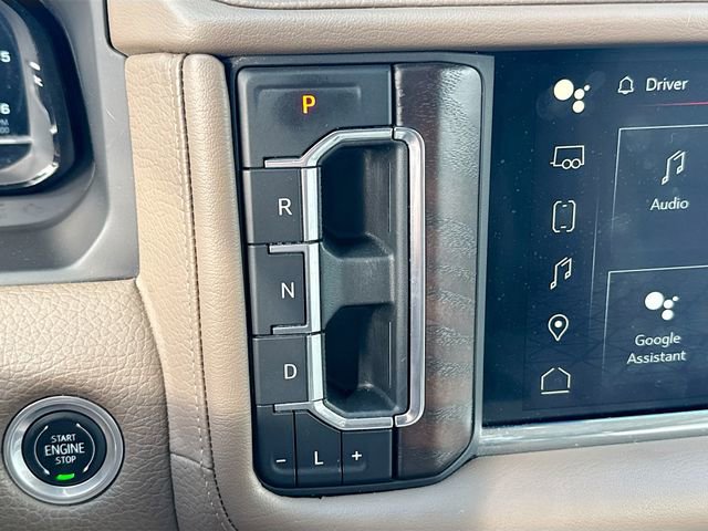 Used 2023 GMC Yukon XL Denali AWD/4WD image 16