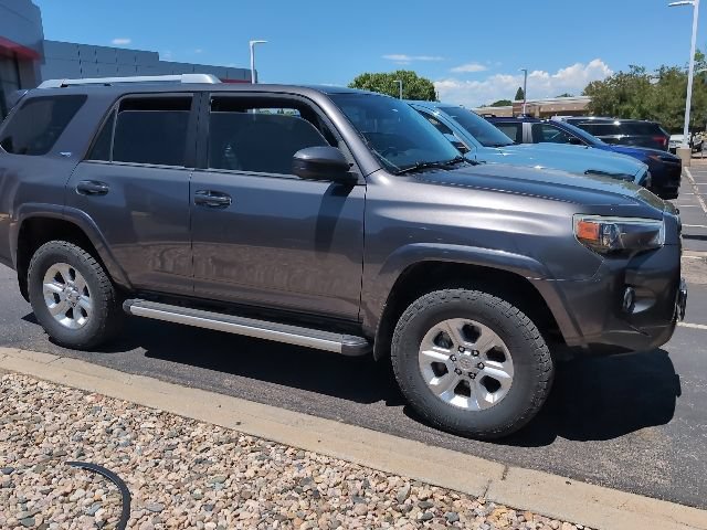 Used 2016 Toyota 4Runner SR5 AWD/4WD image 3