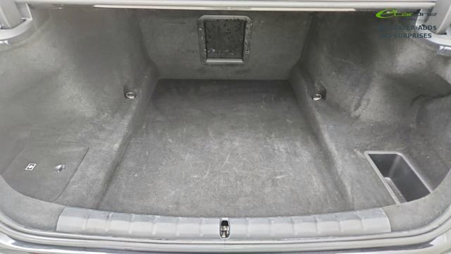 Used 2023 BMW 740i w/ Parking Assistance Package RWD image 15