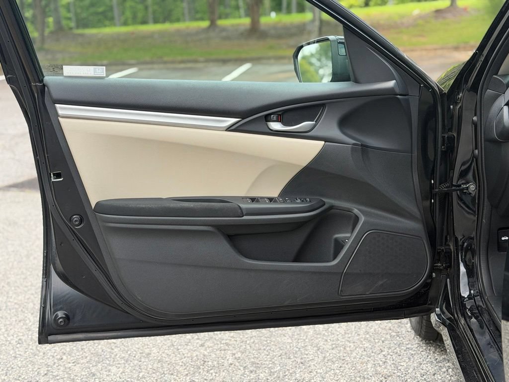 Used 2018 Honda Civic LX image 9