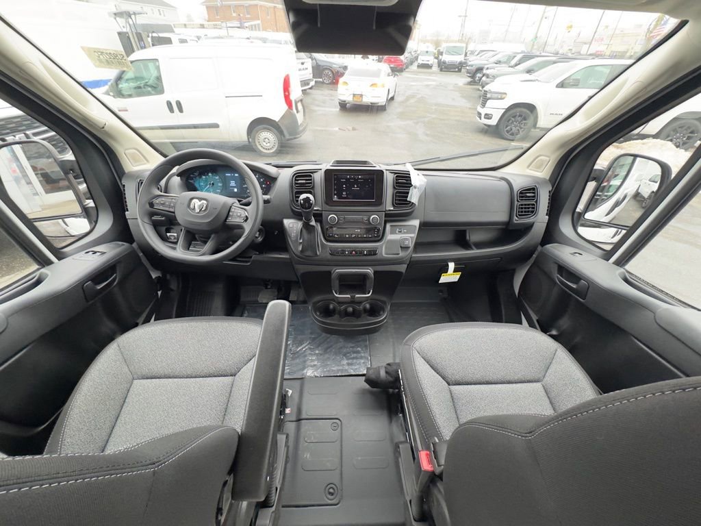 Used 2025 RAM ProMaster 2500 image 25