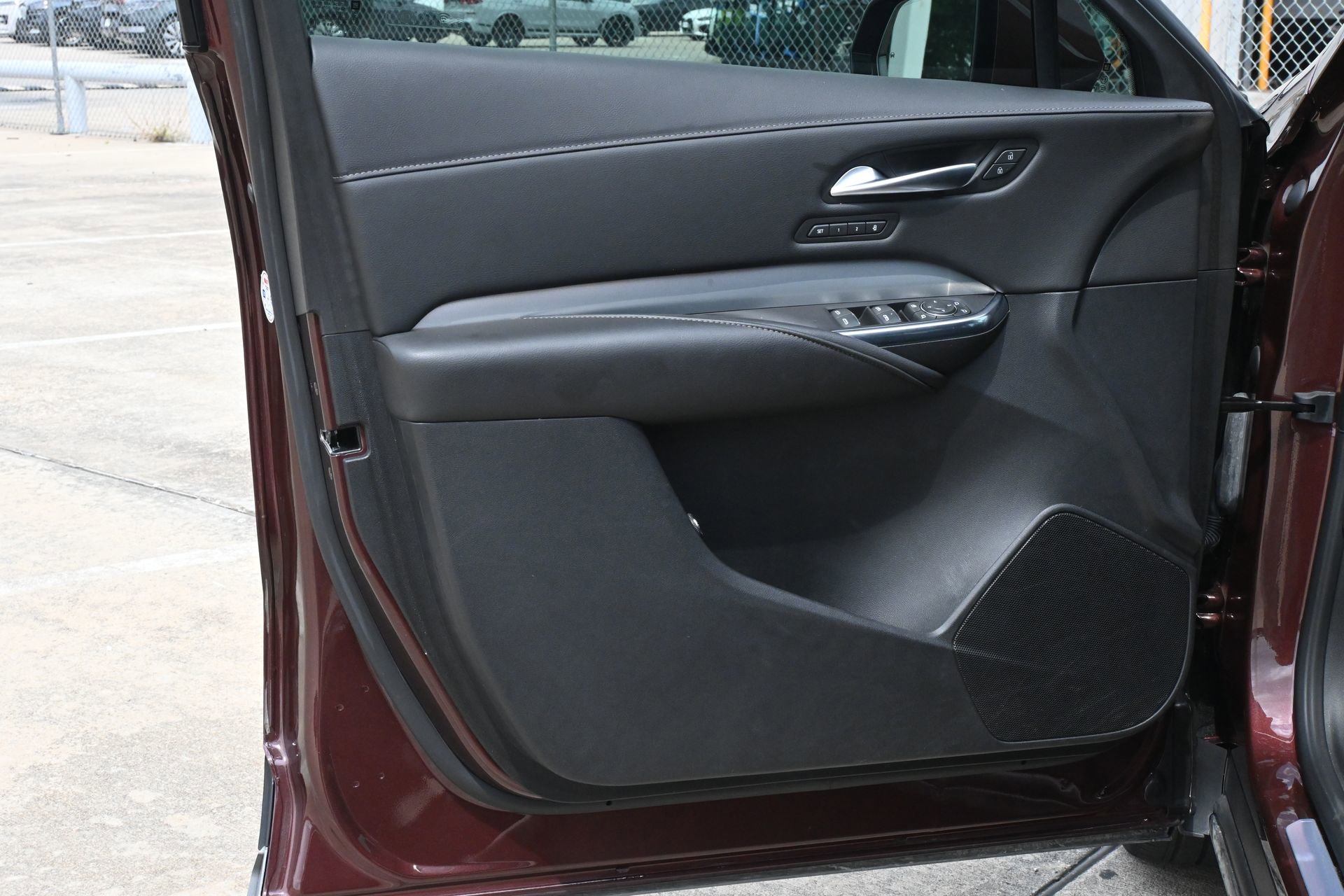 Used 2022 Cadillac XT4 Premium Luxury w/ Enhanced Visibility Package FWD image 19