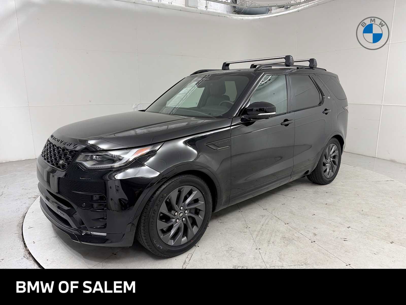 Used 2023 Land Rover Discovery S R-Dynamic AWD/4WD image 1