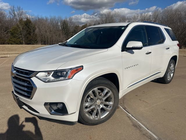 Used 2021 Chevrolet Traverse High Country image 1