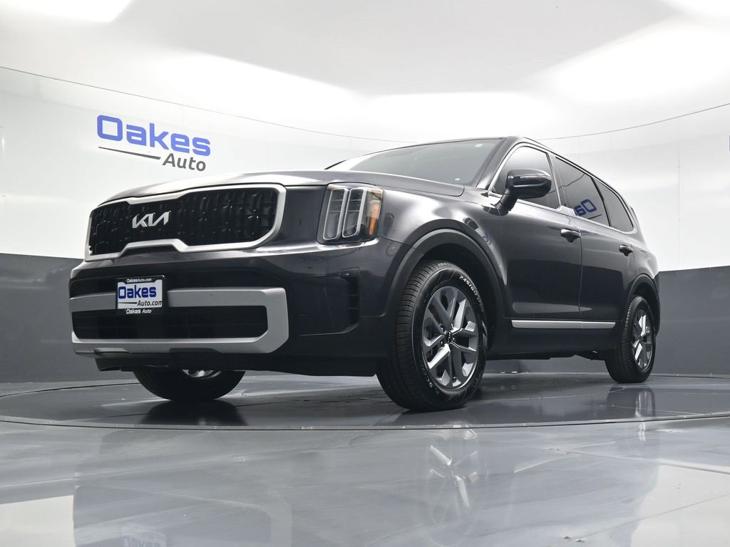 Certified 2025 Kia Telluride EX image 47