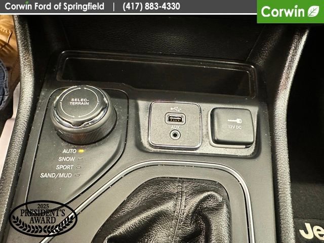 Used 2019 Jeep Cherokee Latitude Plus image 23