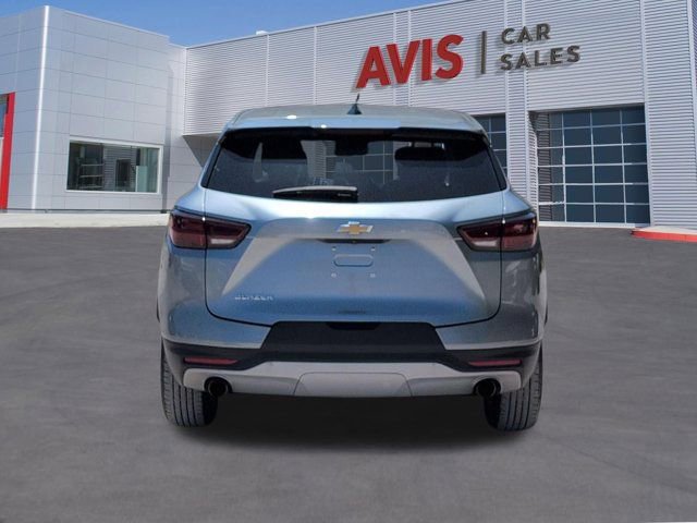Used 2025 Chevrolet Blazer LT FWD image 7