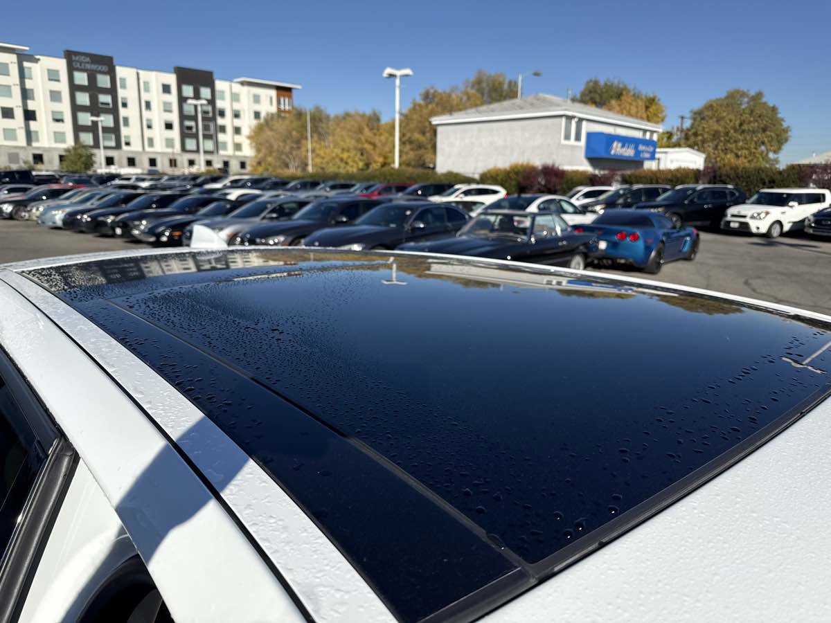 Used 2018 Jaguar F-PACE Premium image 23