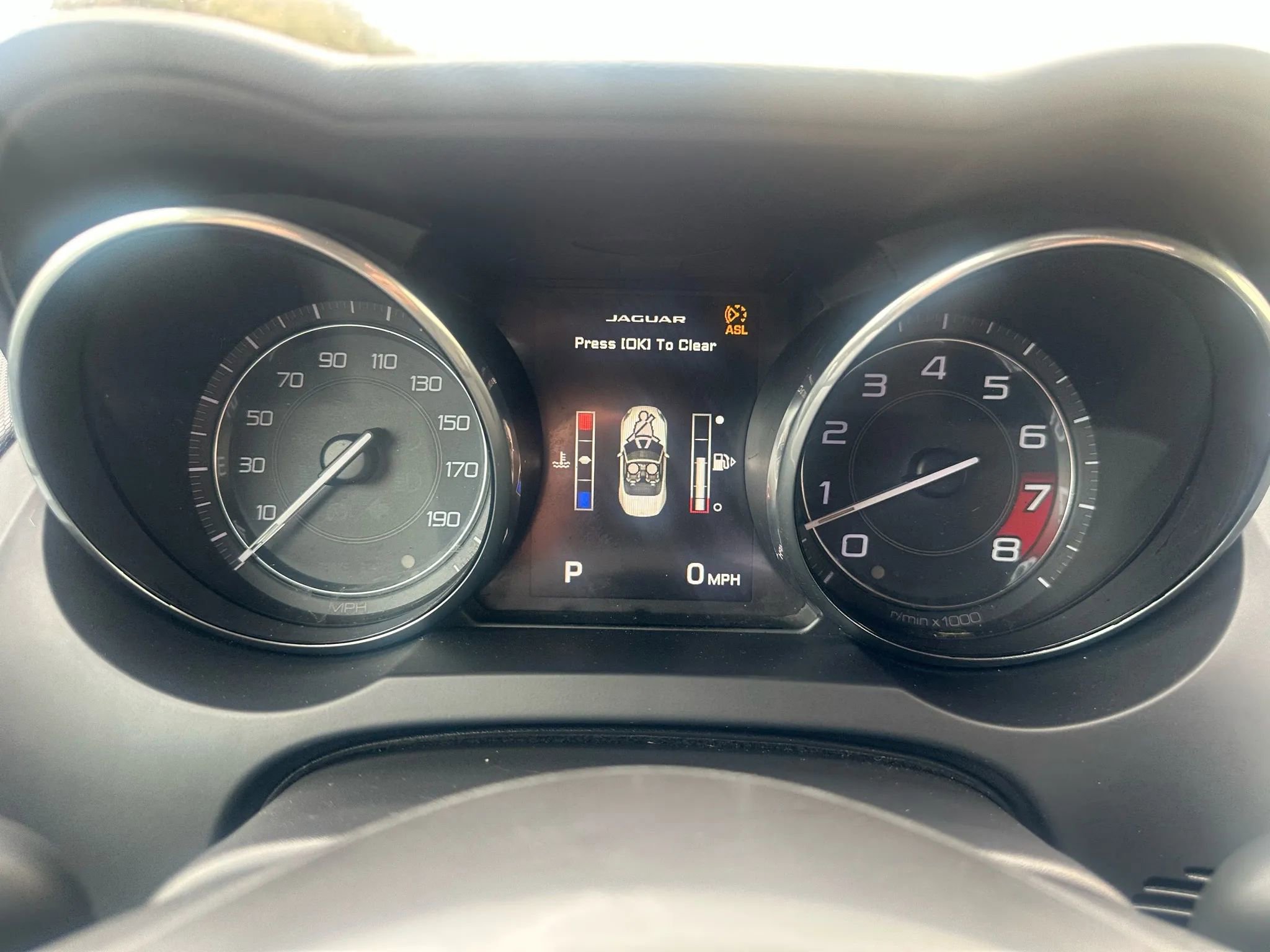 Used 2014 Jaguar F-TYPE S image 31