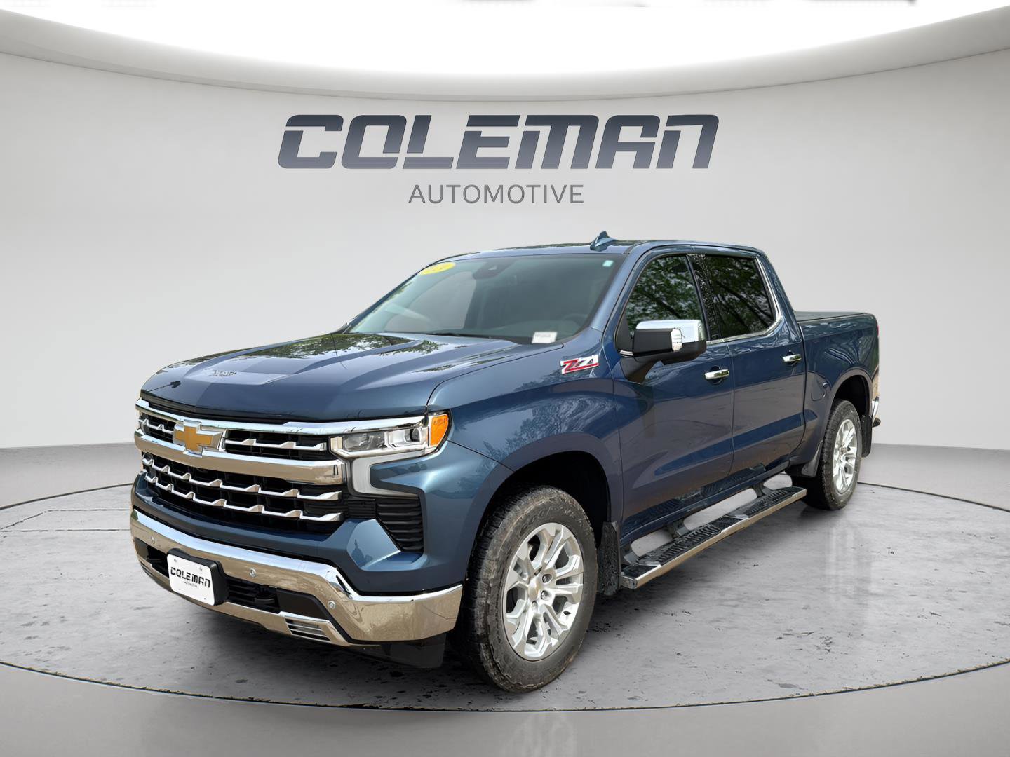 Used 2024 Chevrolet Silverado 1500 LTZ AWD/4WD image 1