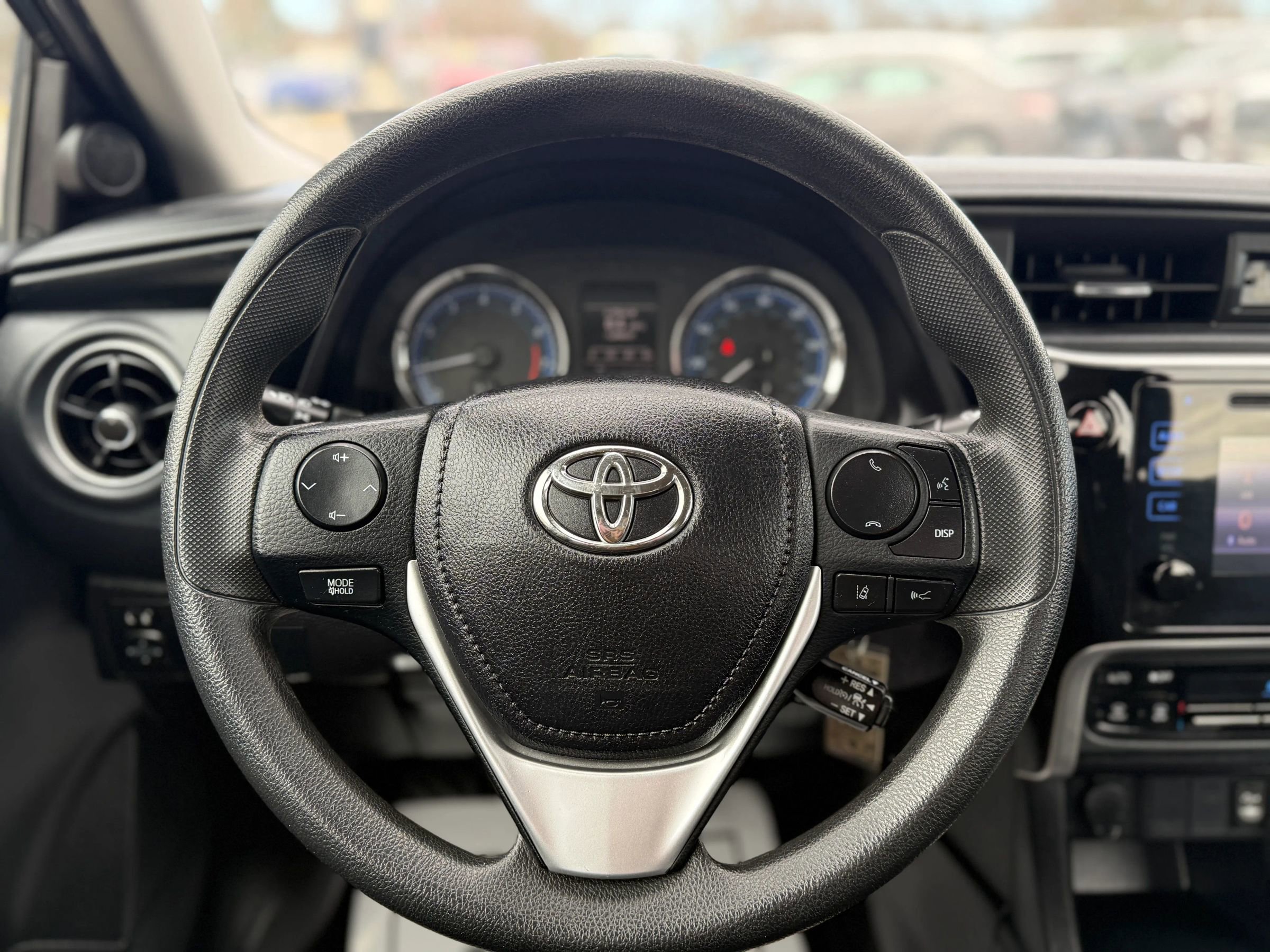 Used 2019 Toyota Corolla LE image 18