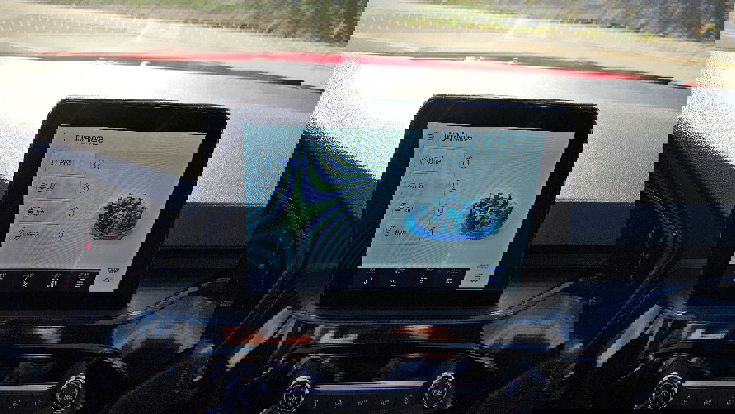 Used 2025 Ford Escape ST-Line image 25