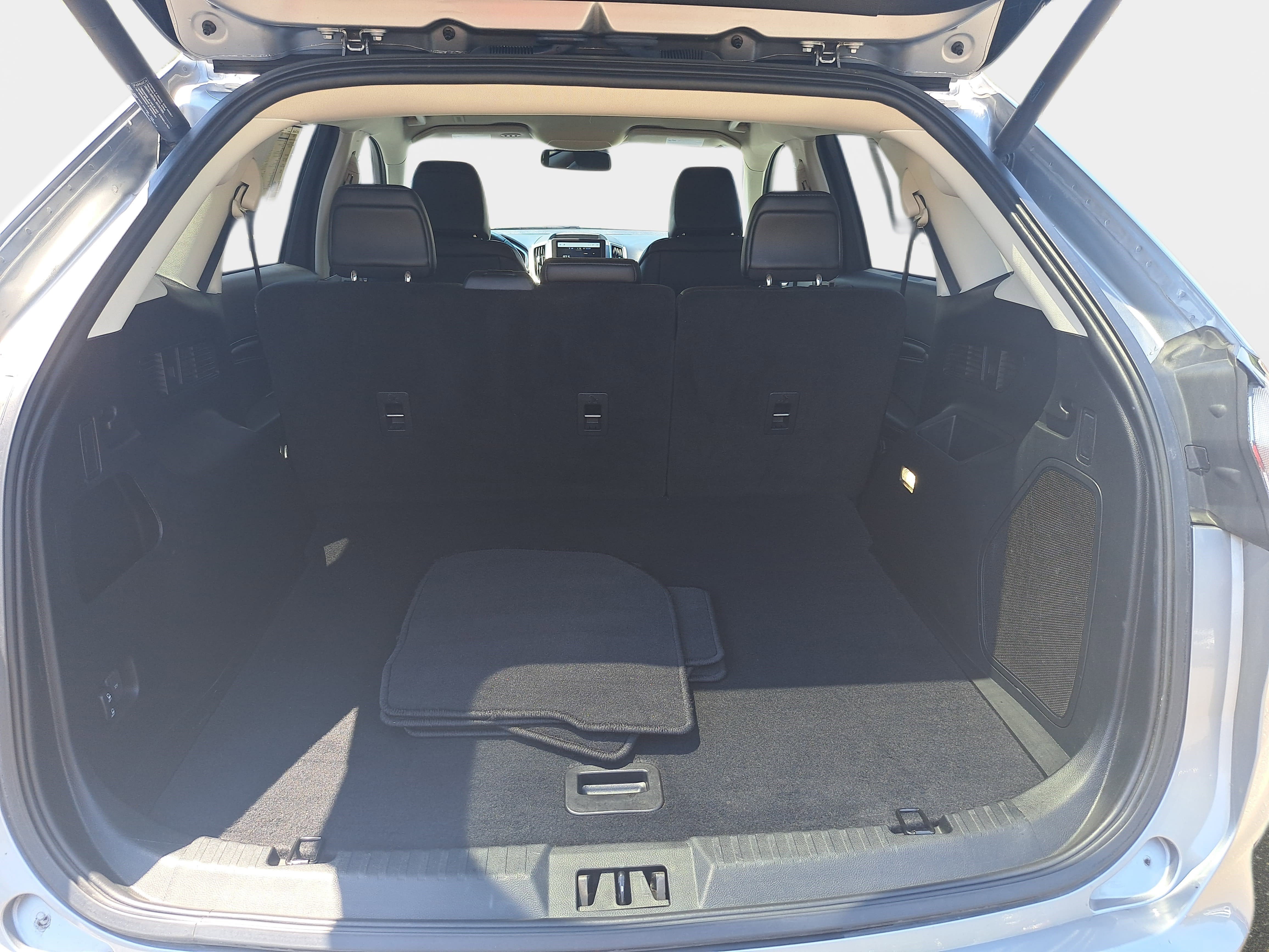 Used 2021 Ford Edge Titanium AWD/4WD image 12