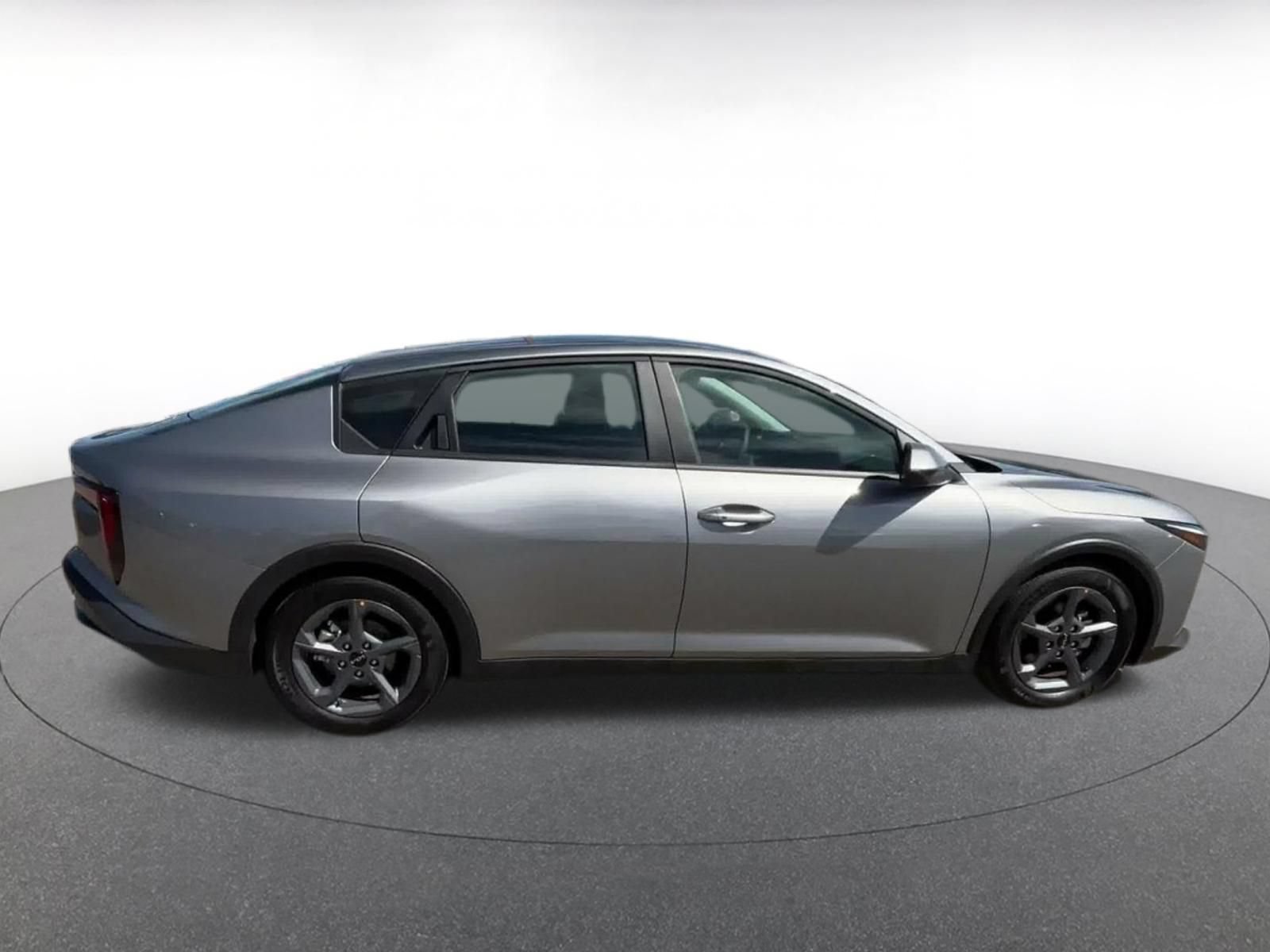 Used 2026 Kia K4 FWD image 15