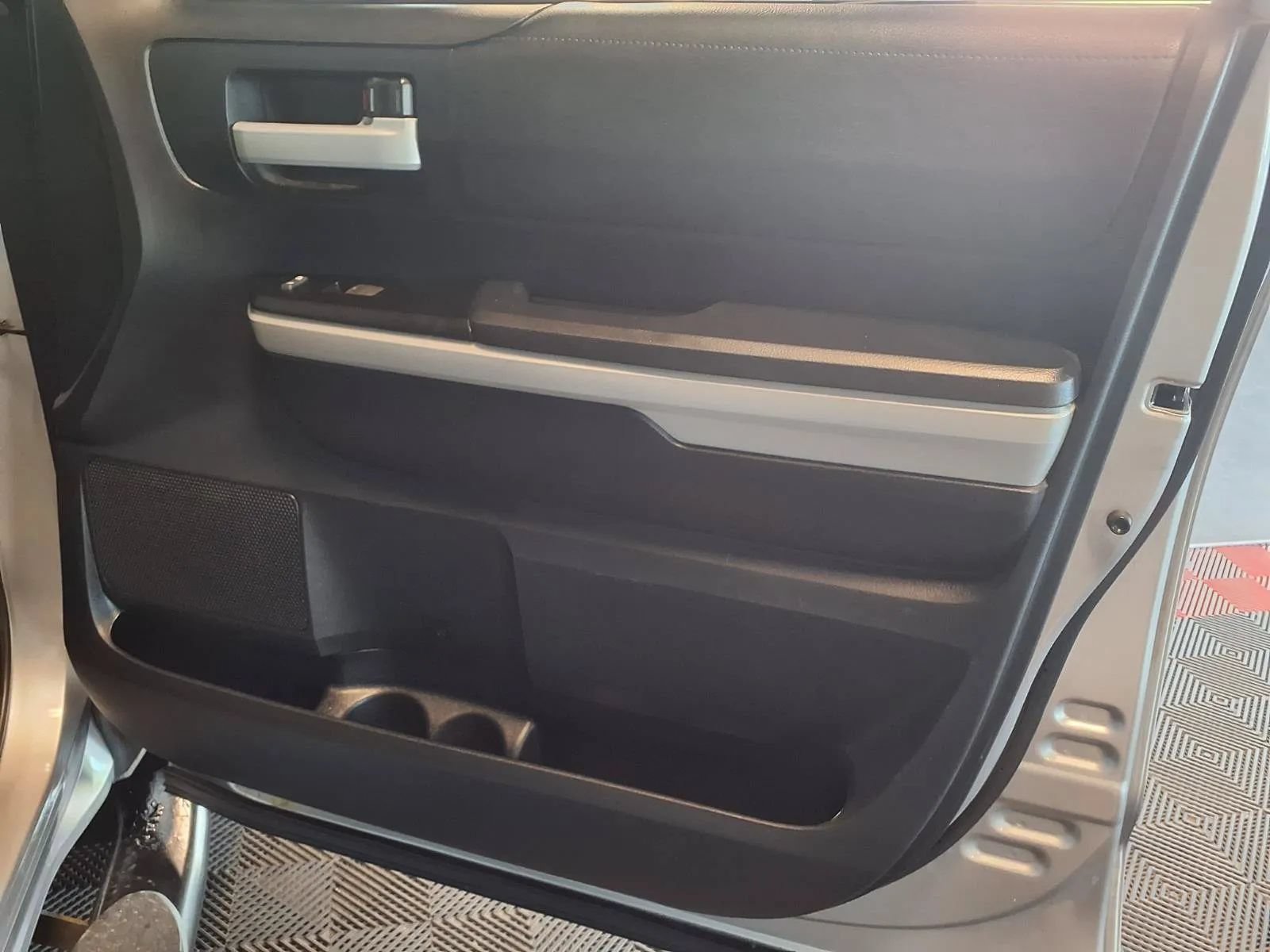 Used 2019 Toyota Tundra SR5 w/ TRD Off Road Package AWD/4WD image 10