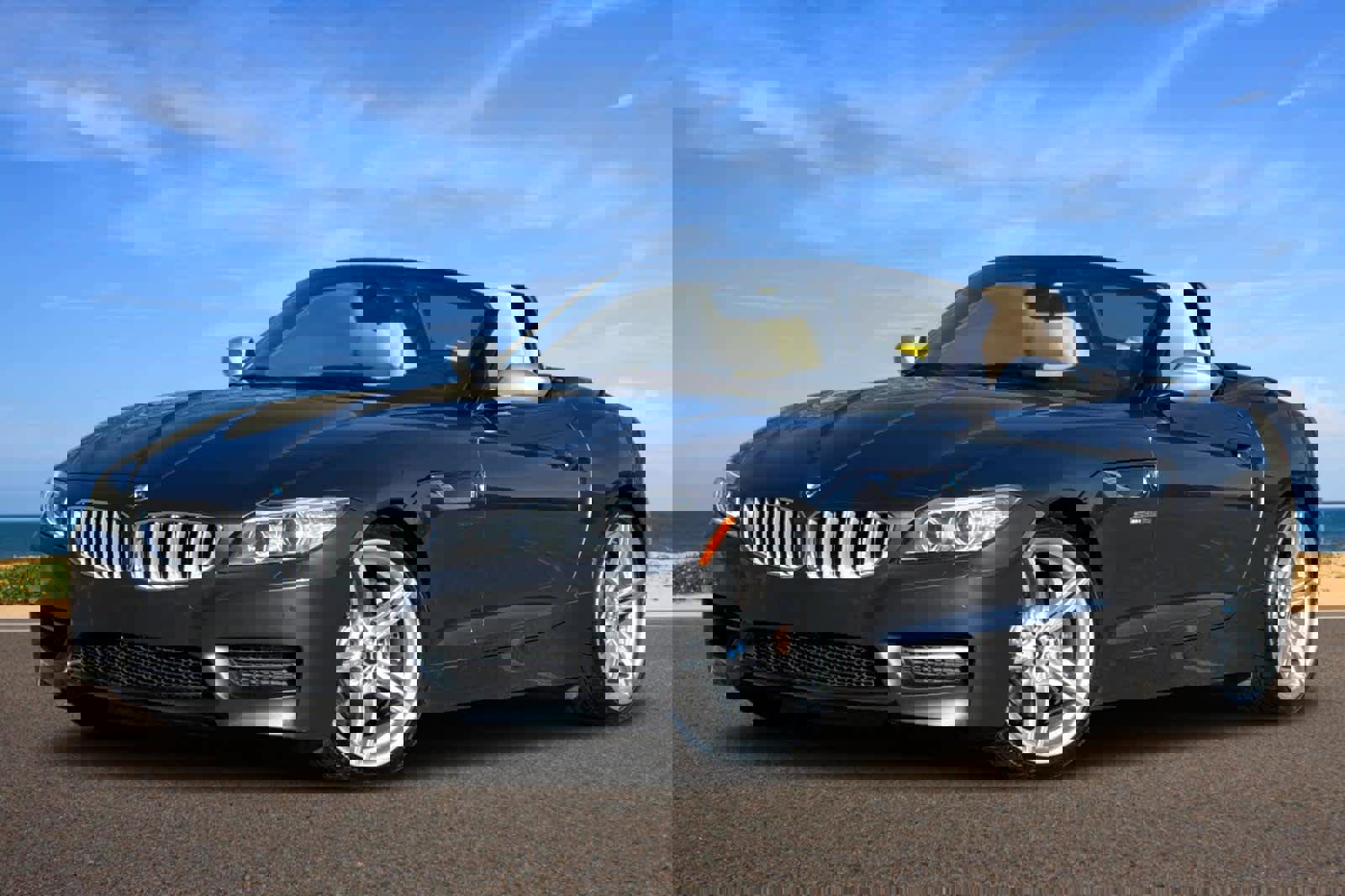 Used 2015 BMW Z4 sDrive35is image 1