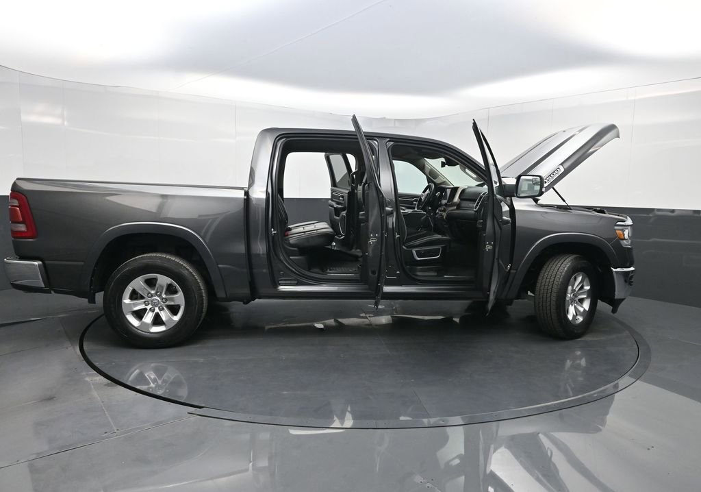 Used 2022 RAM 1500 Laramie AWD/4WD image 38