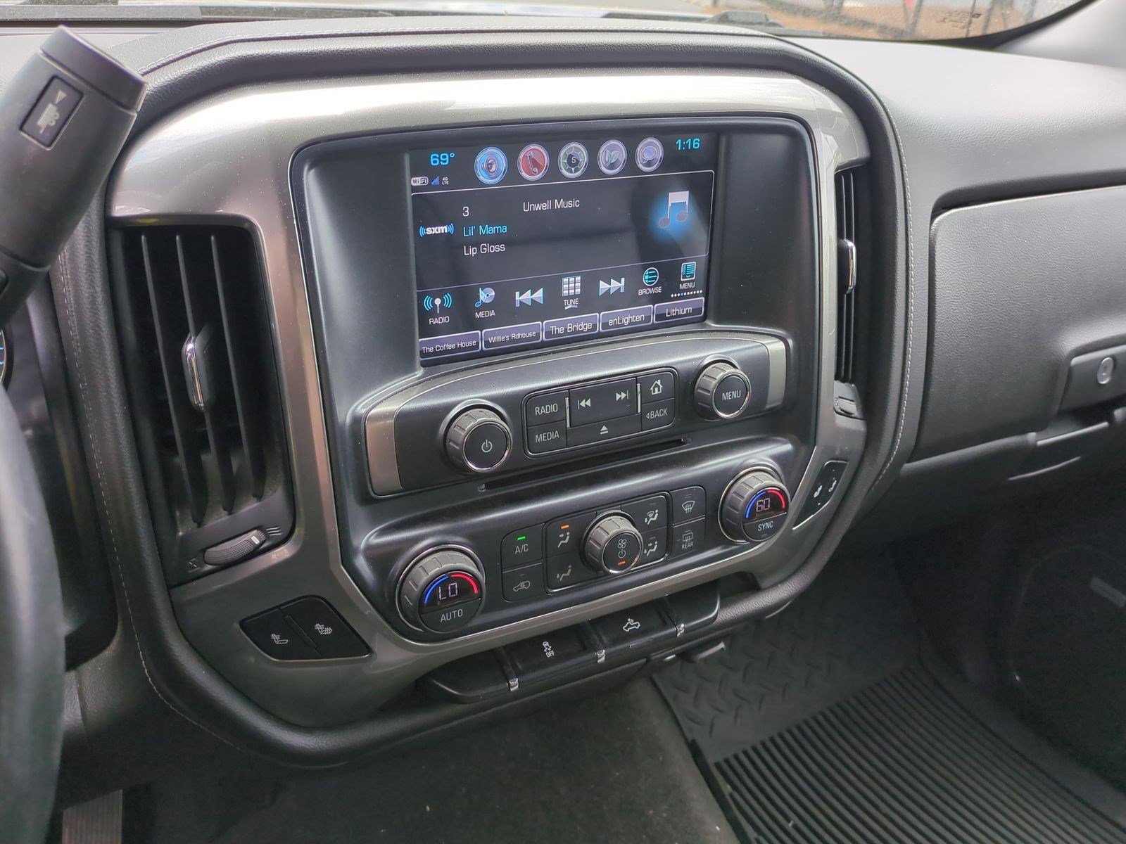 Used 2018 Chevrolet Silverado 1500 LTZ w/ Sport Package AWD/4WD image 30