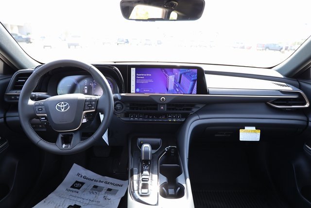 New 2025 Toyota Crown Signia image 11