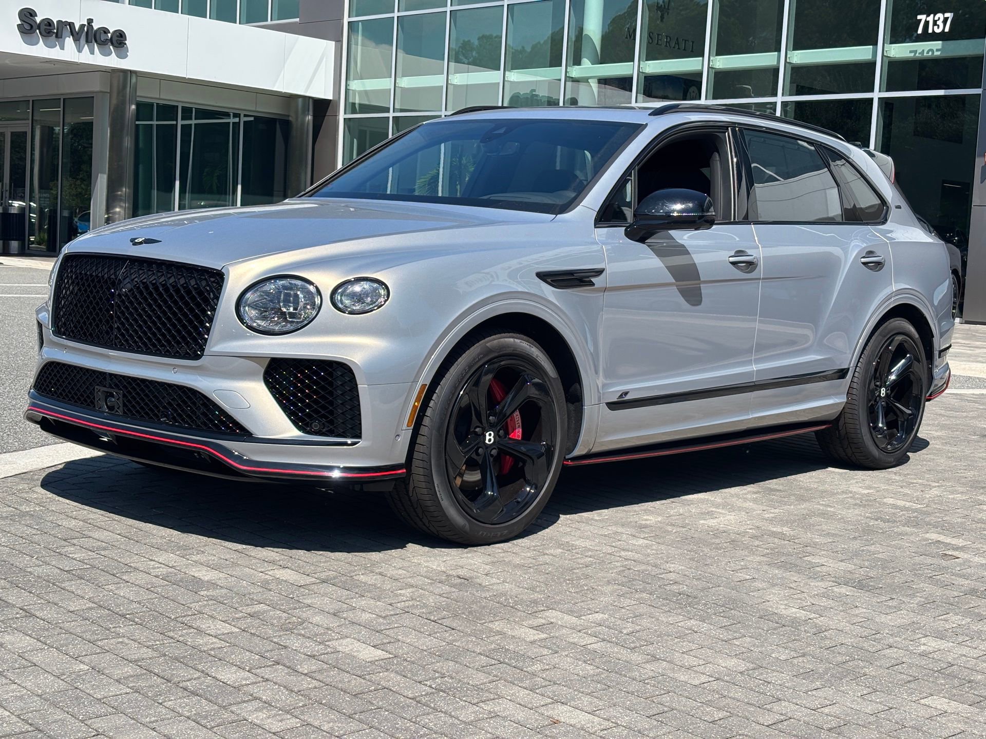 New 2025 Bentley Bentayga image 7