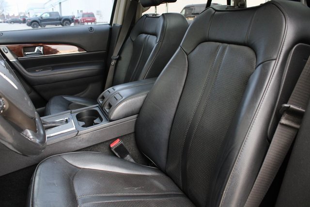 Used 2012 Lincoln MKX AWD image 7