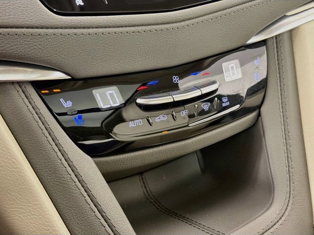 Used 2023 Cadillac XT5 Premium Luxury w/ Technology Package AWD/4WD image 23