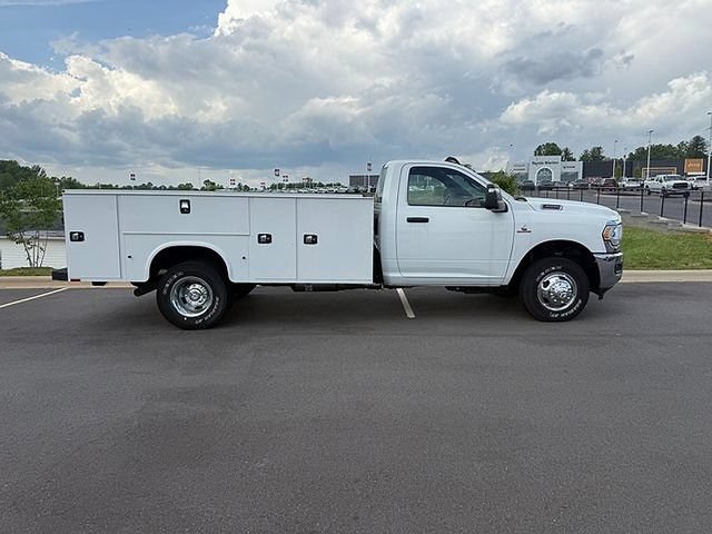 New 2023 RAM 3500 Tradesman AWD/4WD image 3