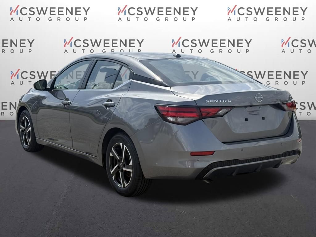 Used 2025 Nissan Sentra SV image 3