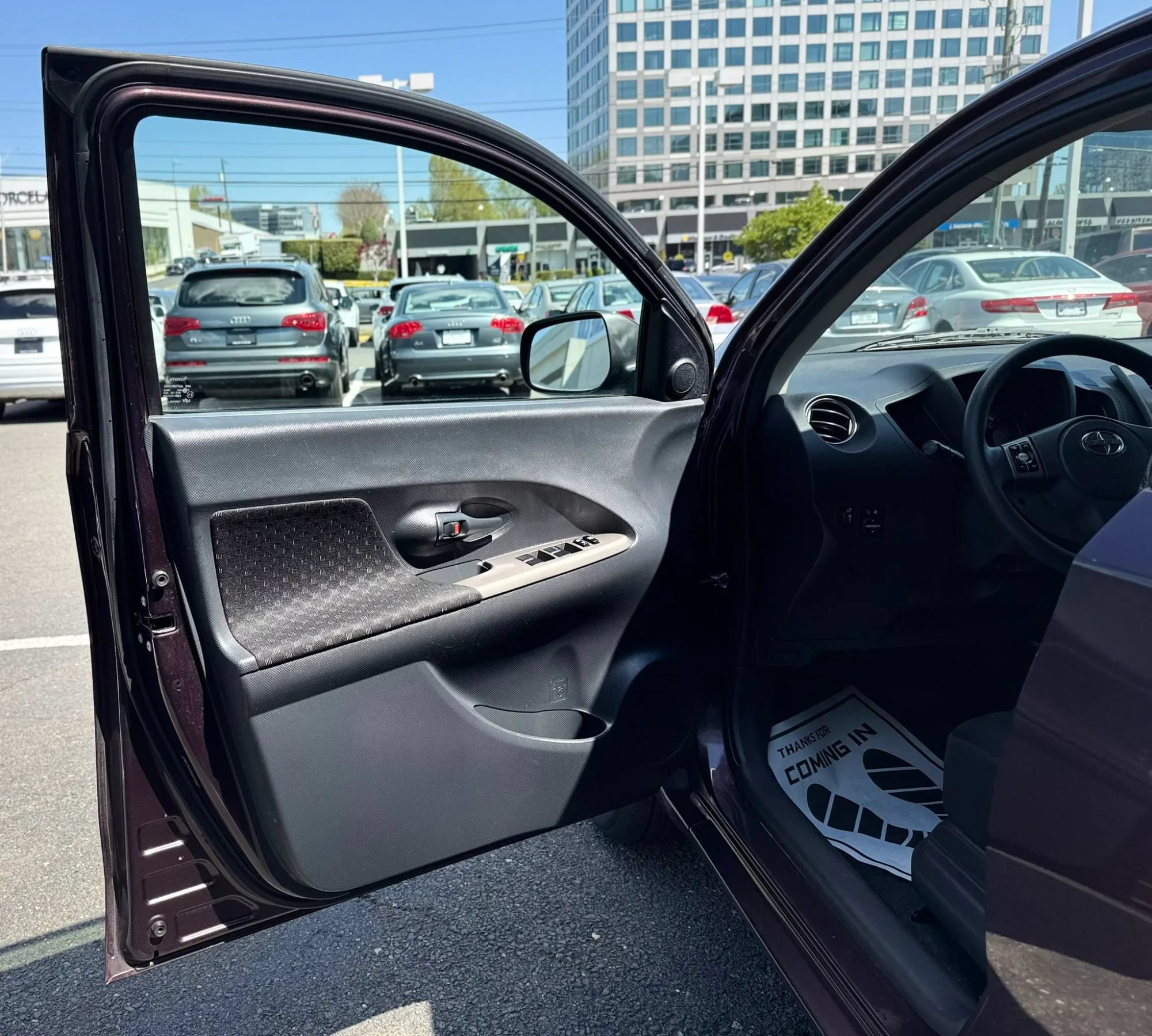 Used 2011 Scion xD FWD image 9
