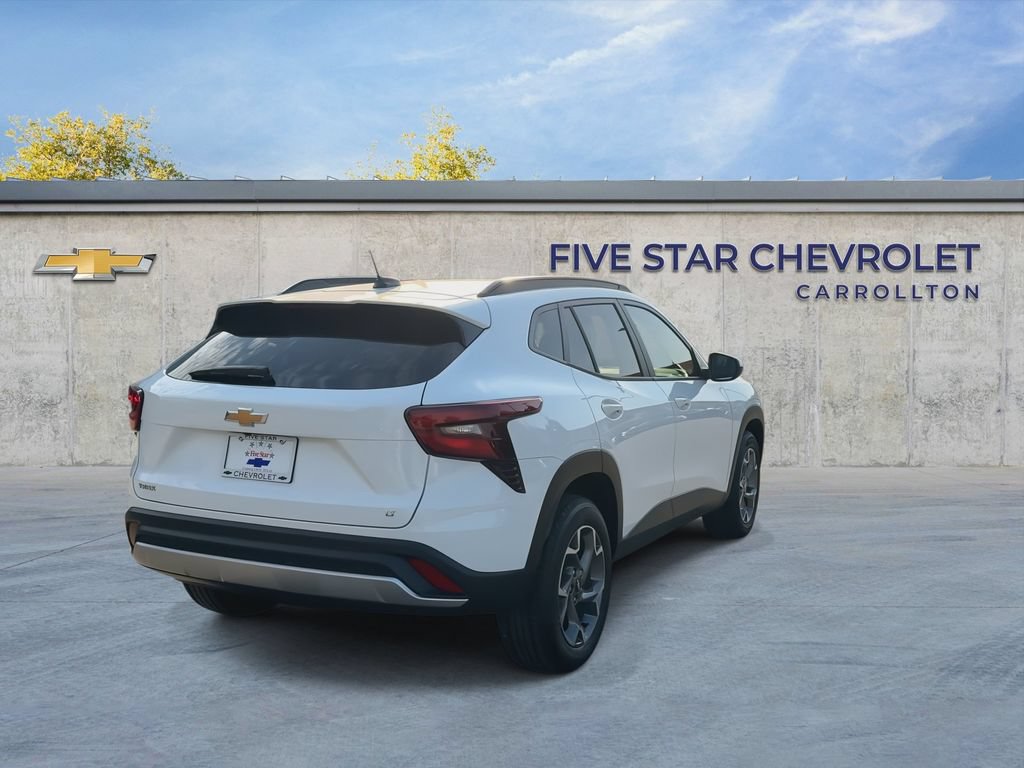 Used 2026 Chevrolet Trax LT w/ Sunroof Package FWD image 8