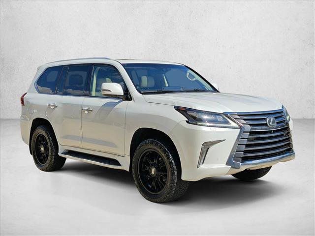 Used 2016 Lexus LX 570 4WD w/ Luxury Package image 3