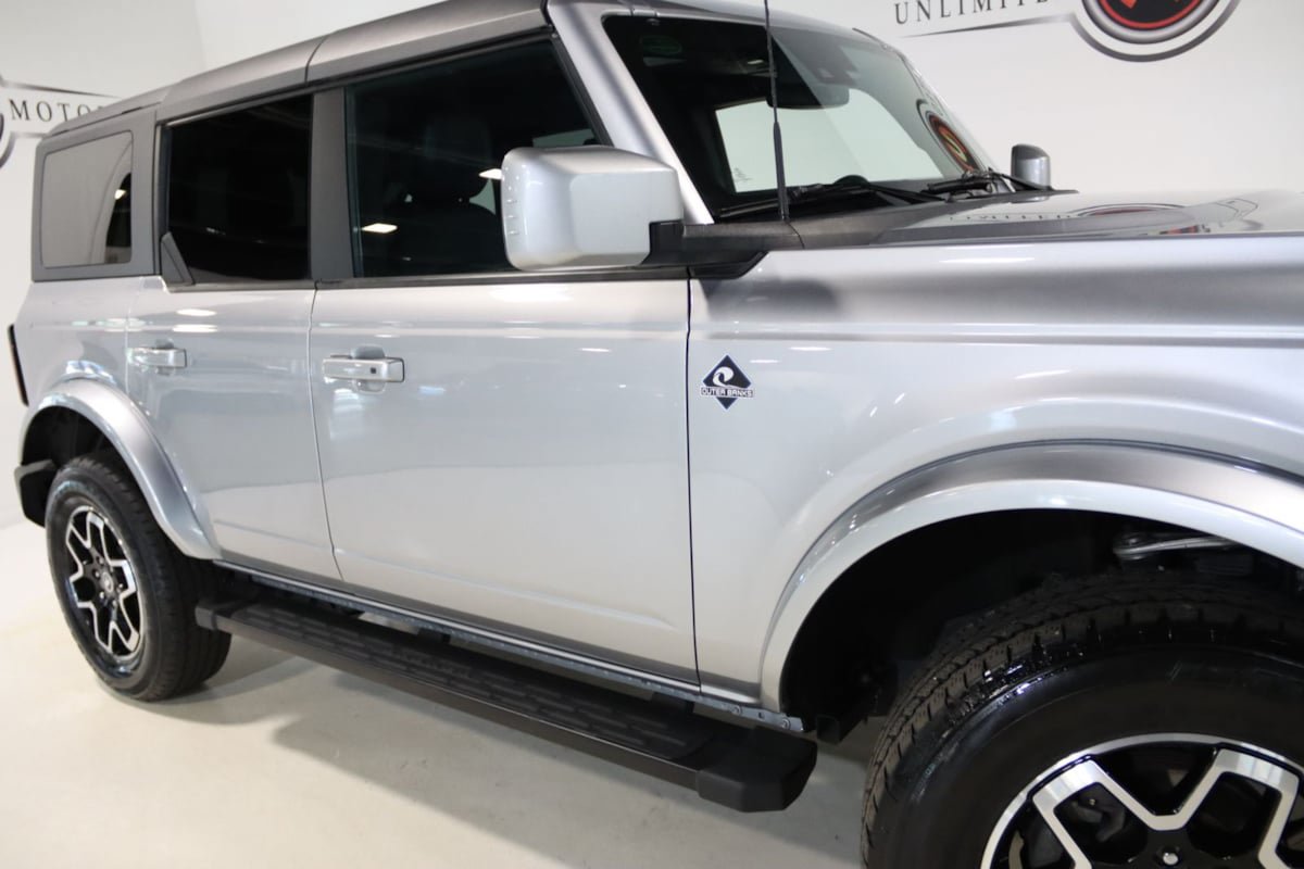 Used 2023 Ford Bronco Outer Banks AWD/4WD image 10