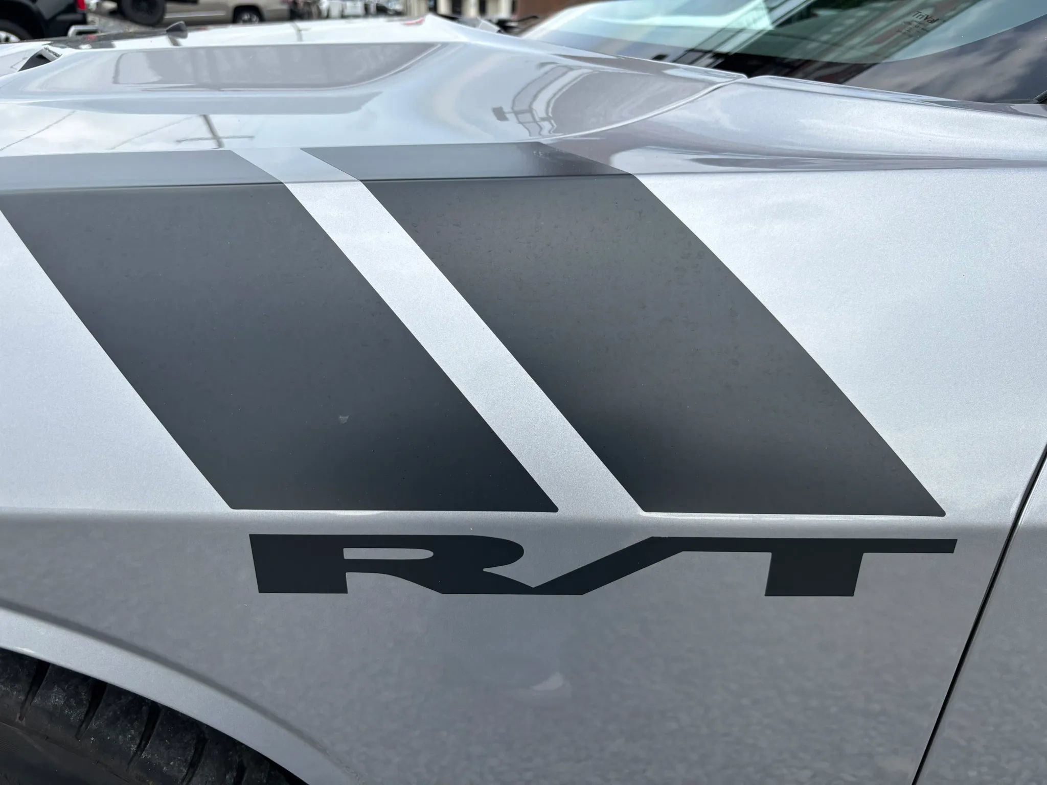 Used 2013 Dodge Challenger R/T RWD image 3