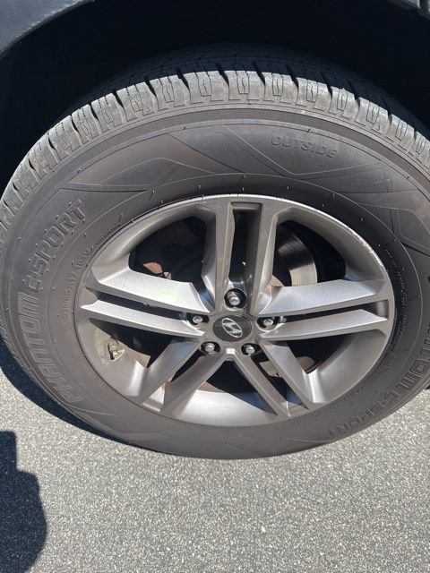 Used 2017 Hyundai Santa Fe Sport image 16