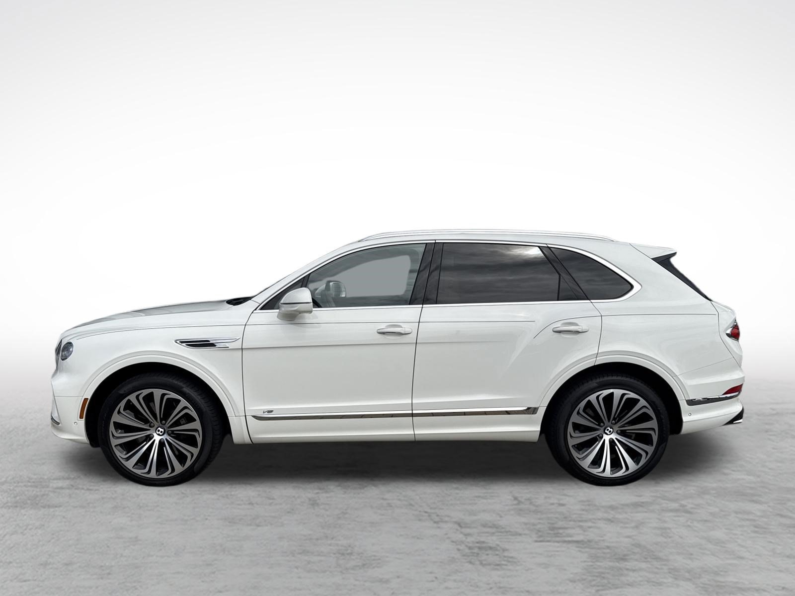 Used 2022 Bentley Bentayga AWD/4WD image 5