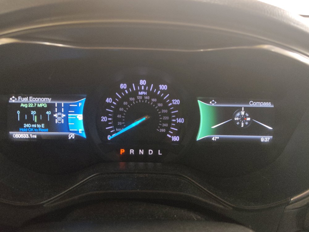 Used 2020 Ford Fusion SE FWD image 23