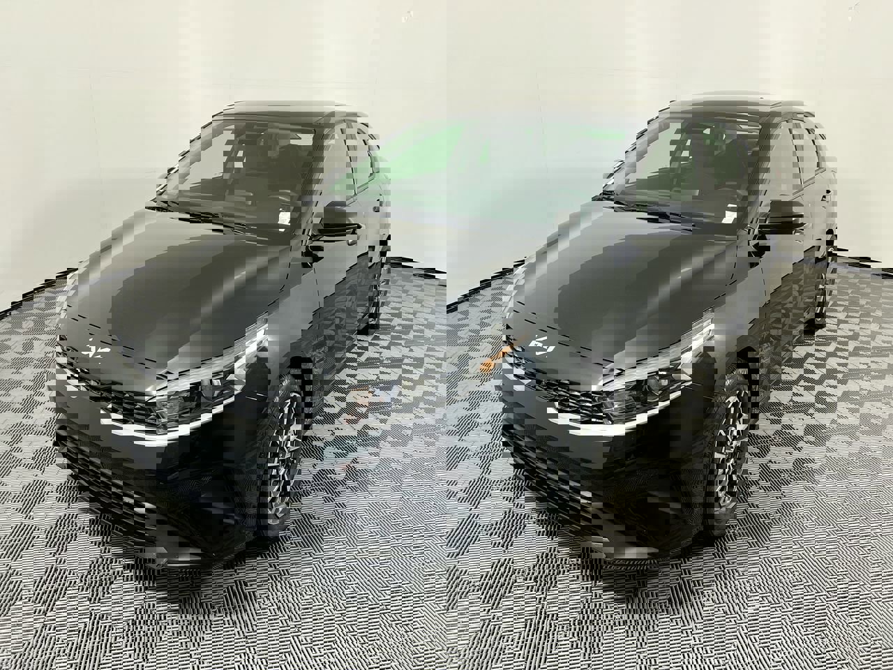 Certified 2024 Kia Forte LXS image 7