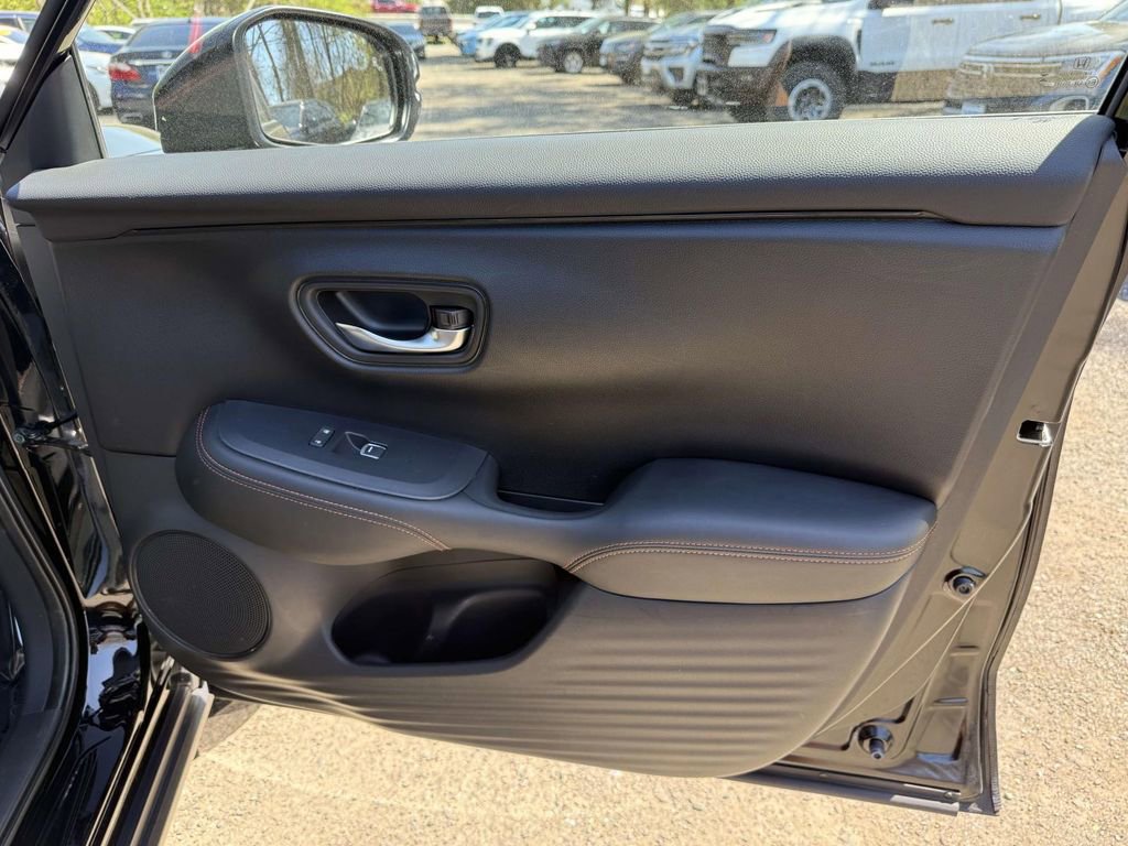 Used 2024 Honda HR-V Sport image 8