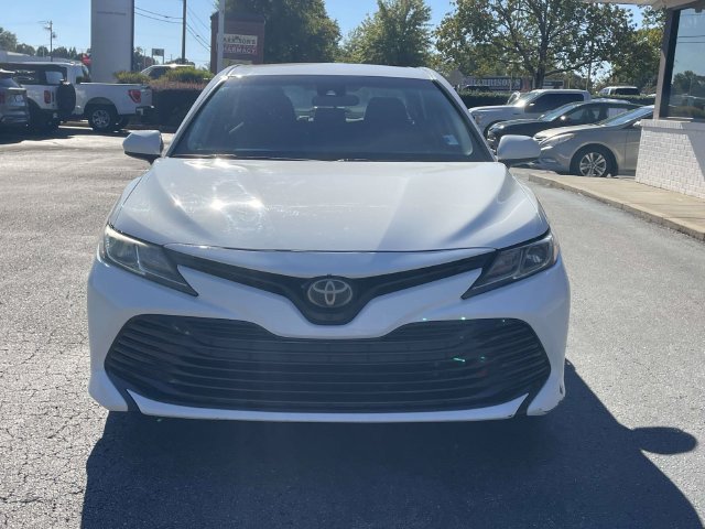 Used 2019 Toyota Camry LE FWD image 2