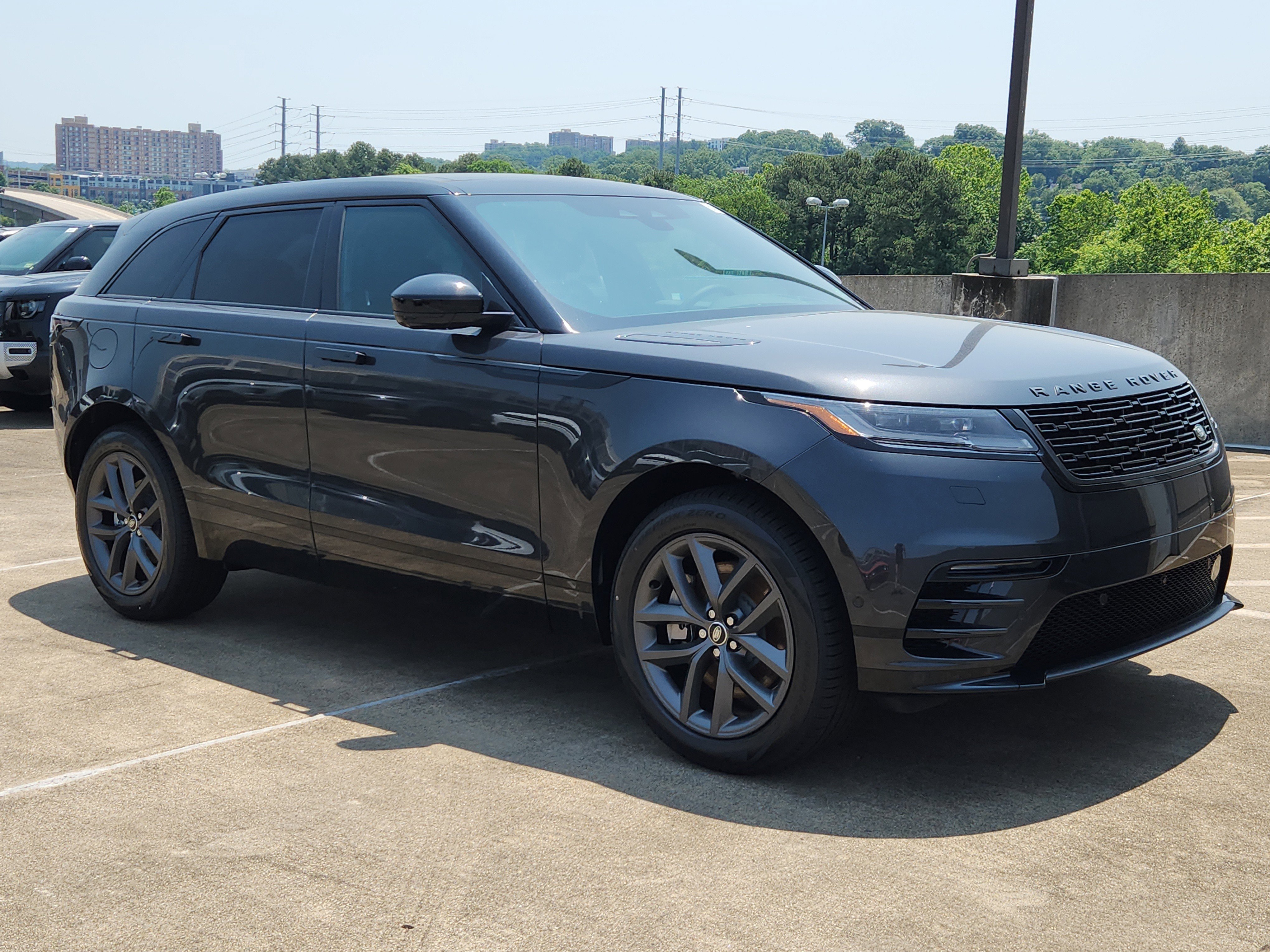 Used 2026 Land Rover Range Rover Velar Dynamic SE image 10