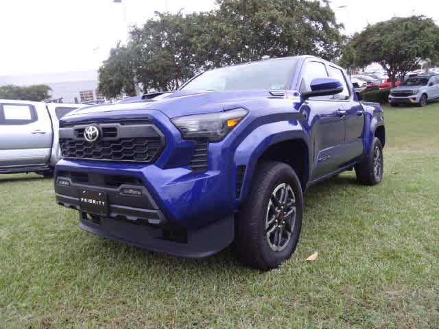 Used 2025 Toyota Tacoma TRD Sport w/ TRD Sport Upgrade Package