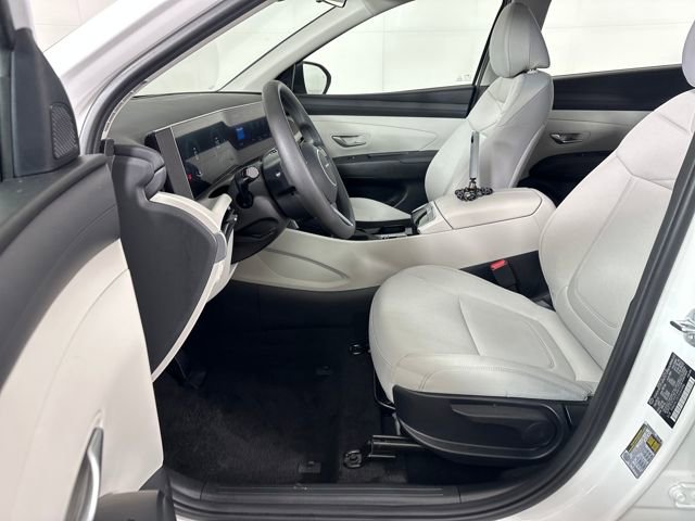 Certified 2025 Hyundai Tucson SE image 39