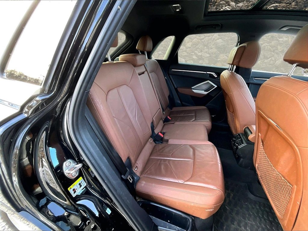 Used 2021 Audi Q3 2.0T Premium Plus w/ Premium Plus Package image 24