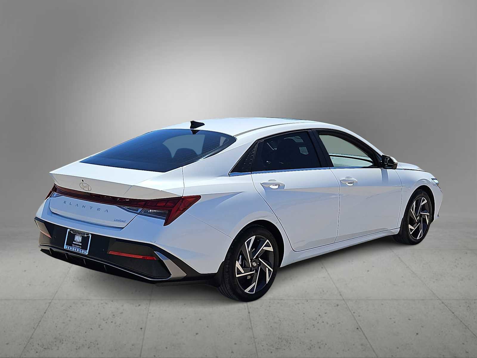 Certified 2024 Hyundai Elantra Limited FWD image 8